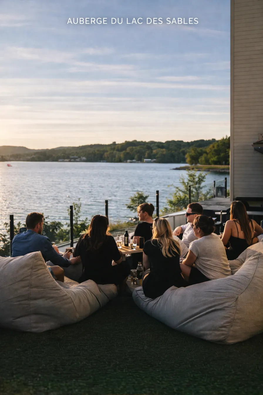 Terrasse avec vue lac - Team building Auberge du Lac des Sables